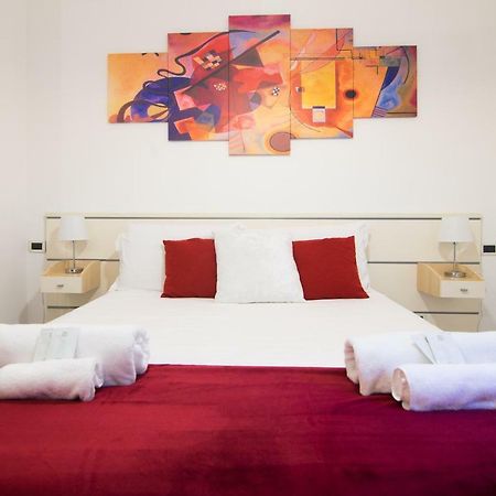 Апартаменты 8- Tourist House Bologna - Light House - Self Check-In Экстерьер фото
