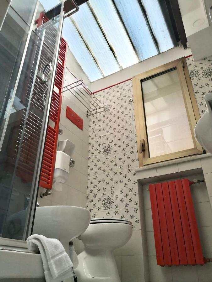 Апартаменты 8- Tourist House Bologna - Light House - Self Check-In Экстерьер фото